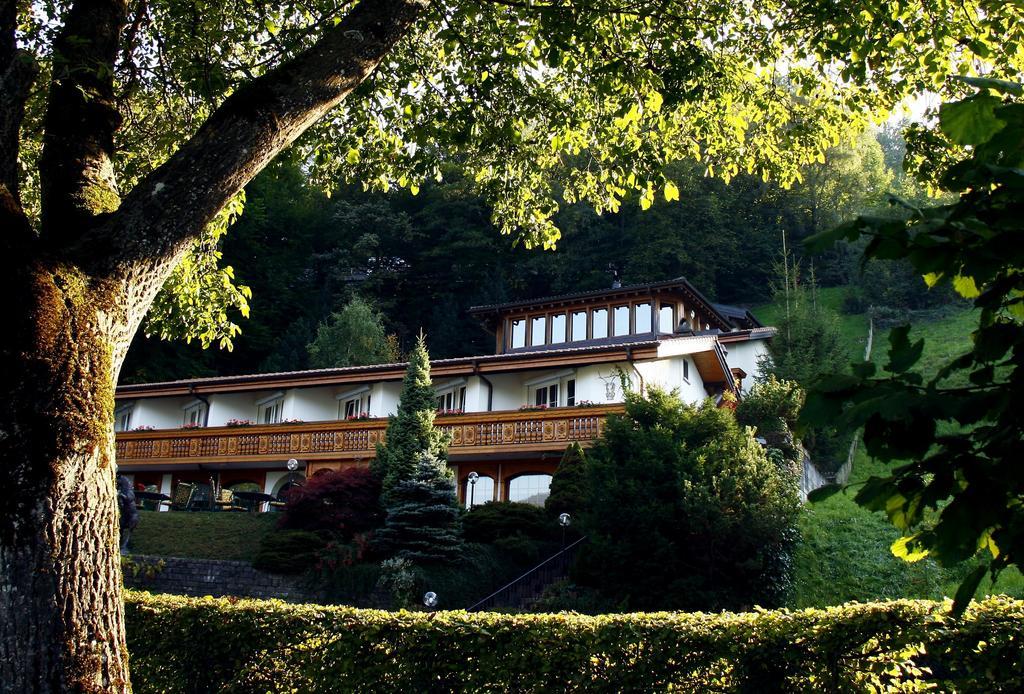 Seehotel Boutique Jaegerhof-Hubertus Faulensee Exterior foto